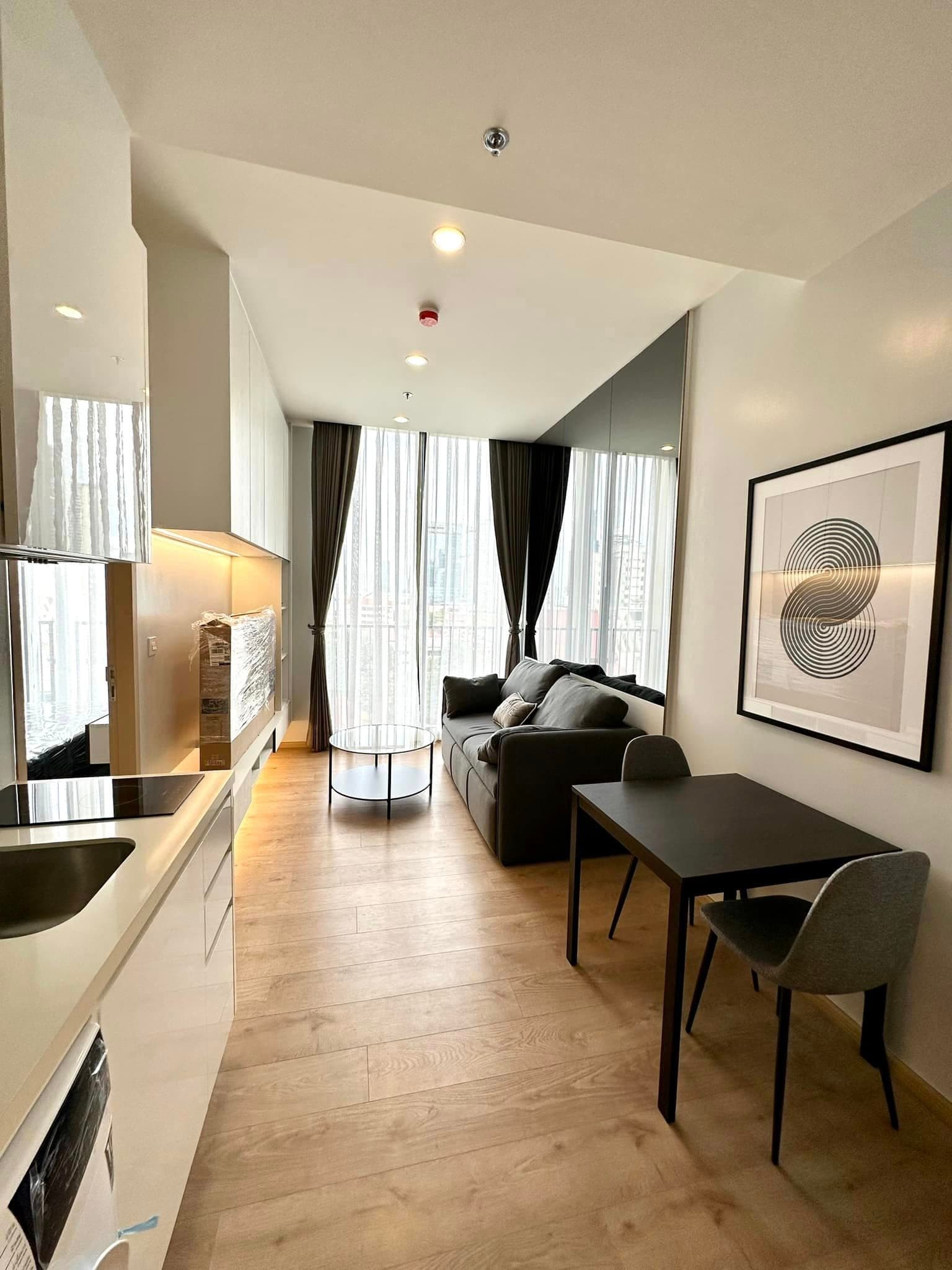 6489 – 169_living_room.jpg