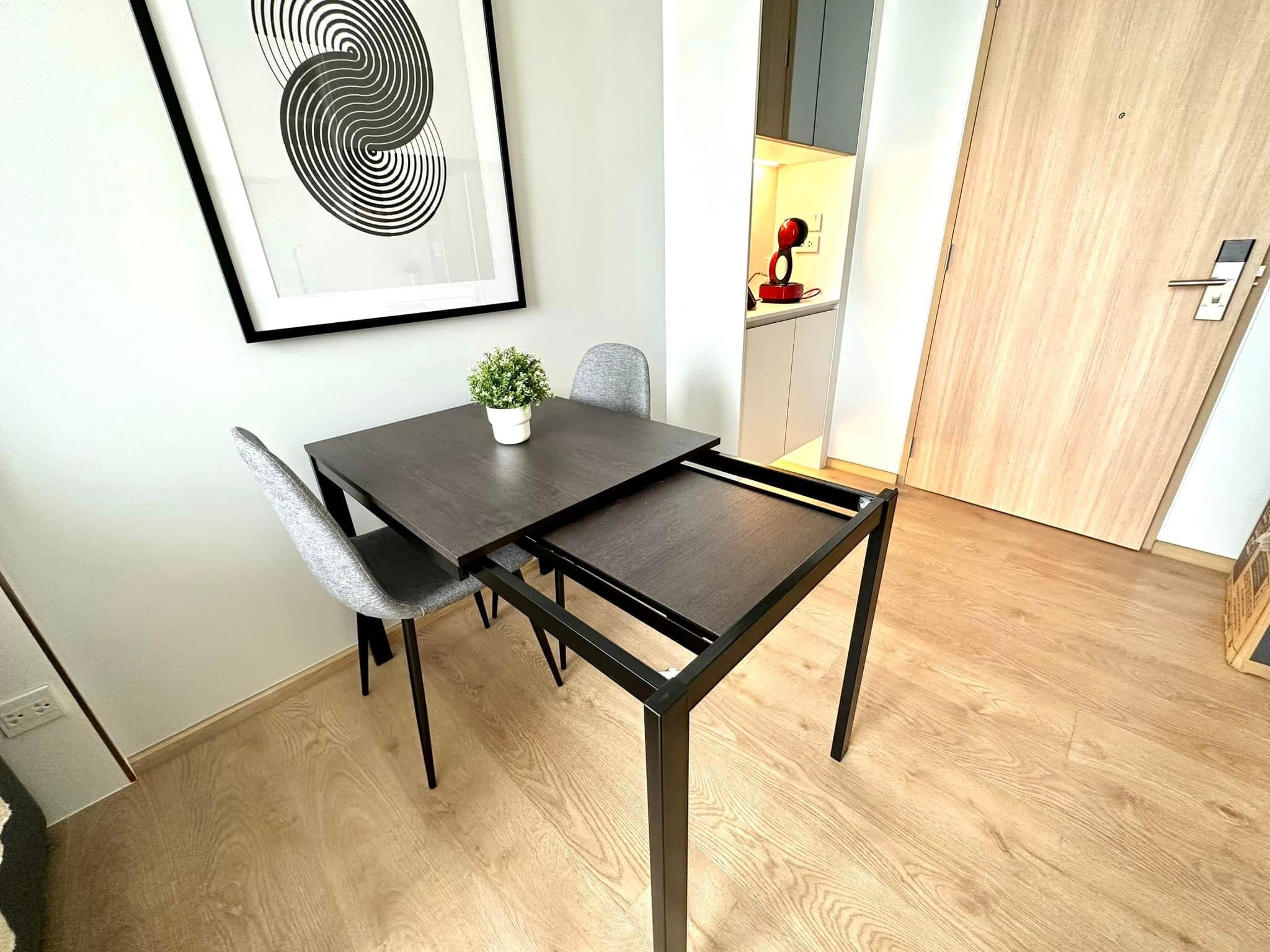 6489 – 404_kitchen.jpg