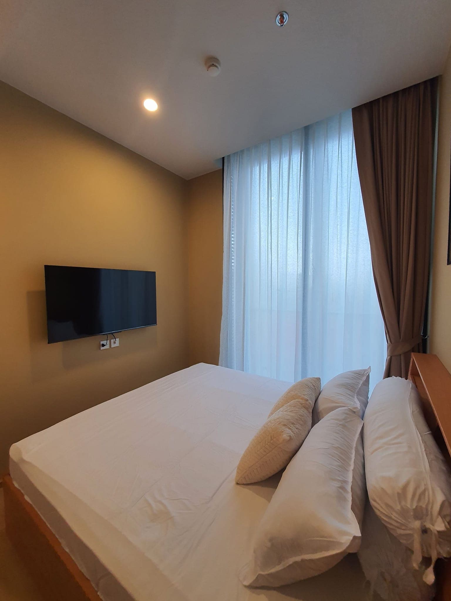 6491 – 253_bedroom.jpg