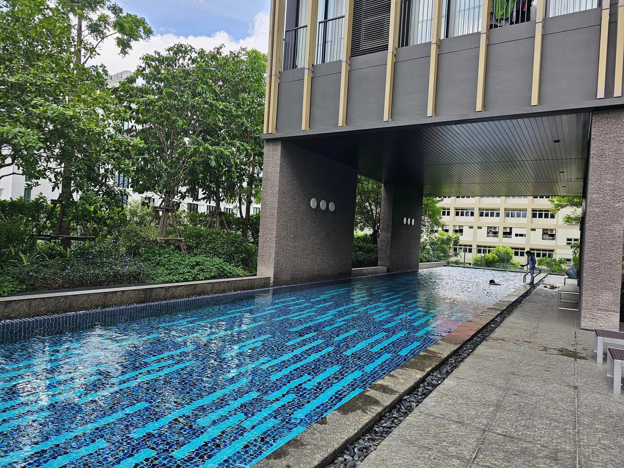 6491 – 610_terrace.jpg
