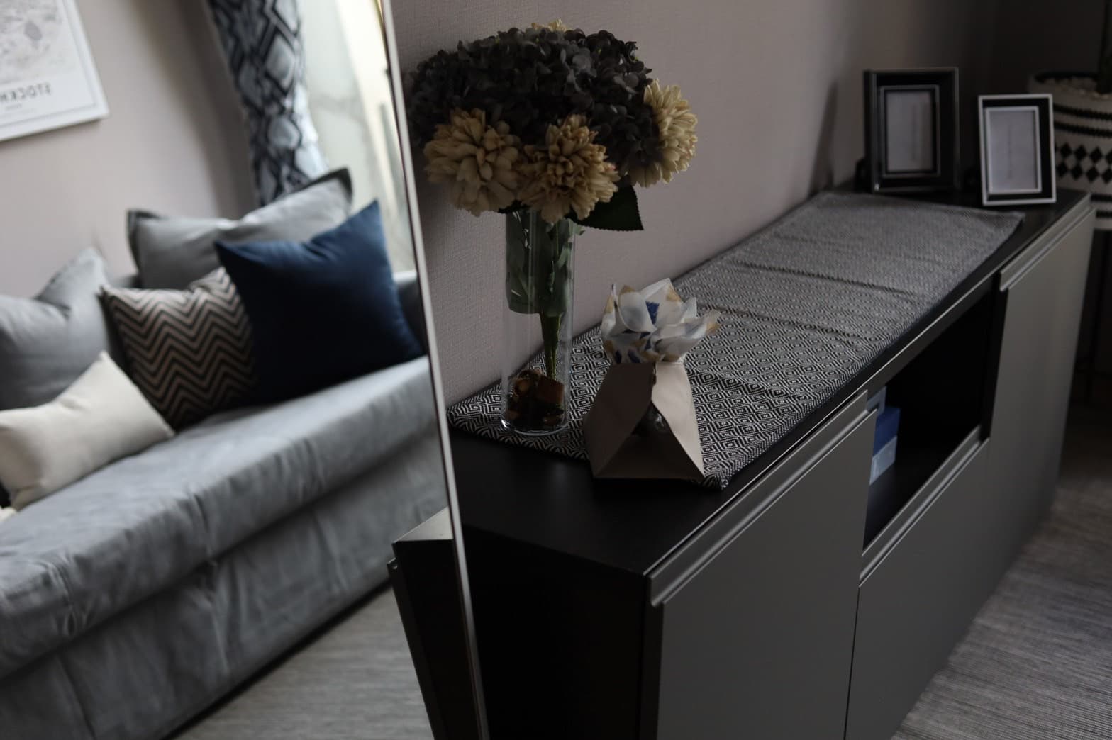 6494 – 158_living_room.jpg