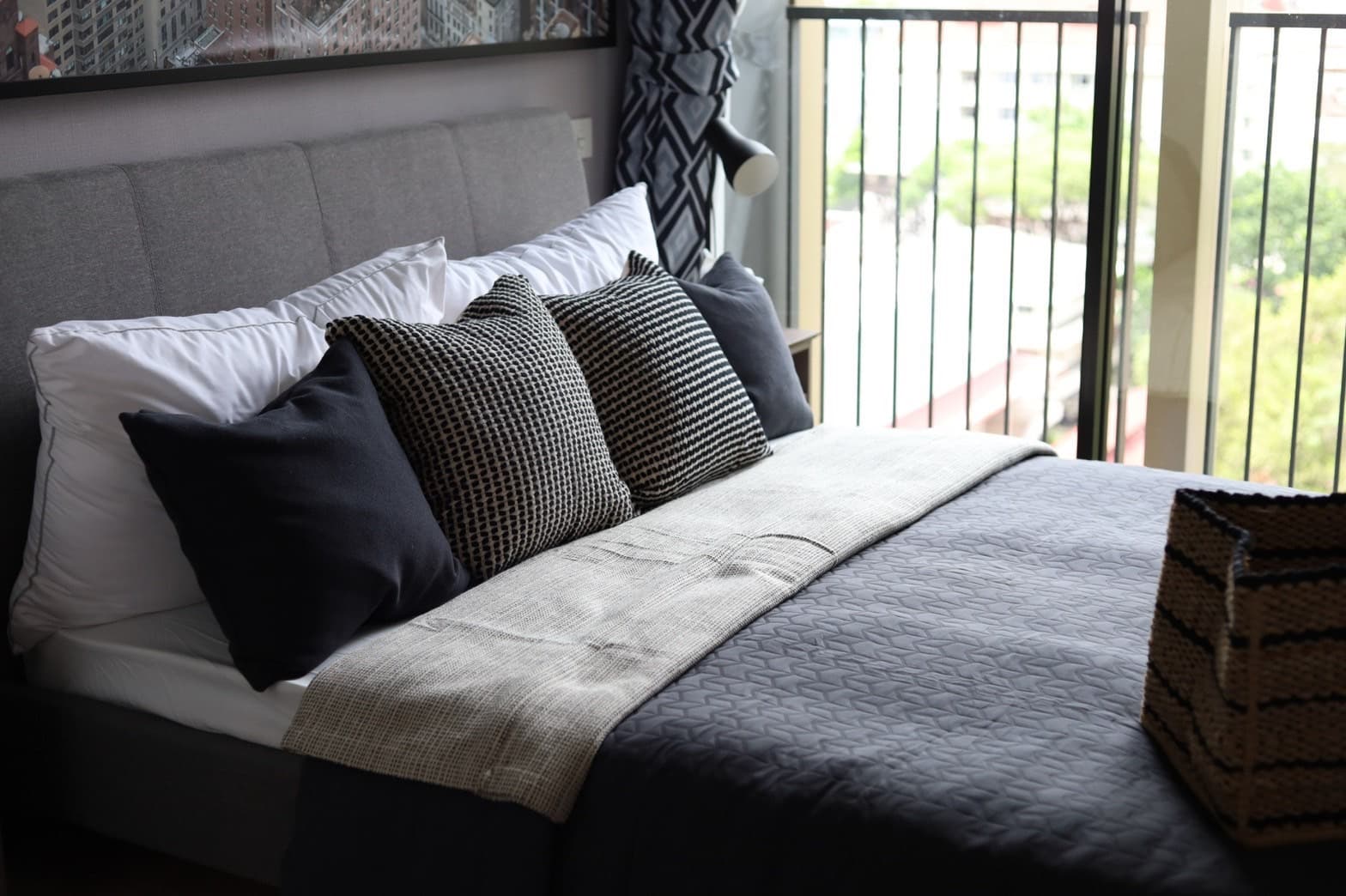 6494 – 233_bedroom.jpg