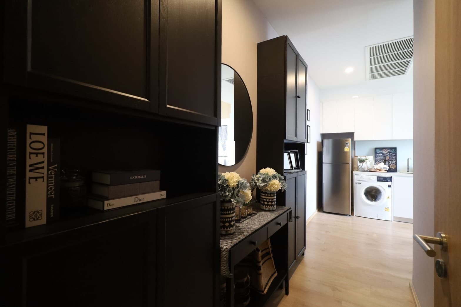 6494 – 402_kitchen.jpg