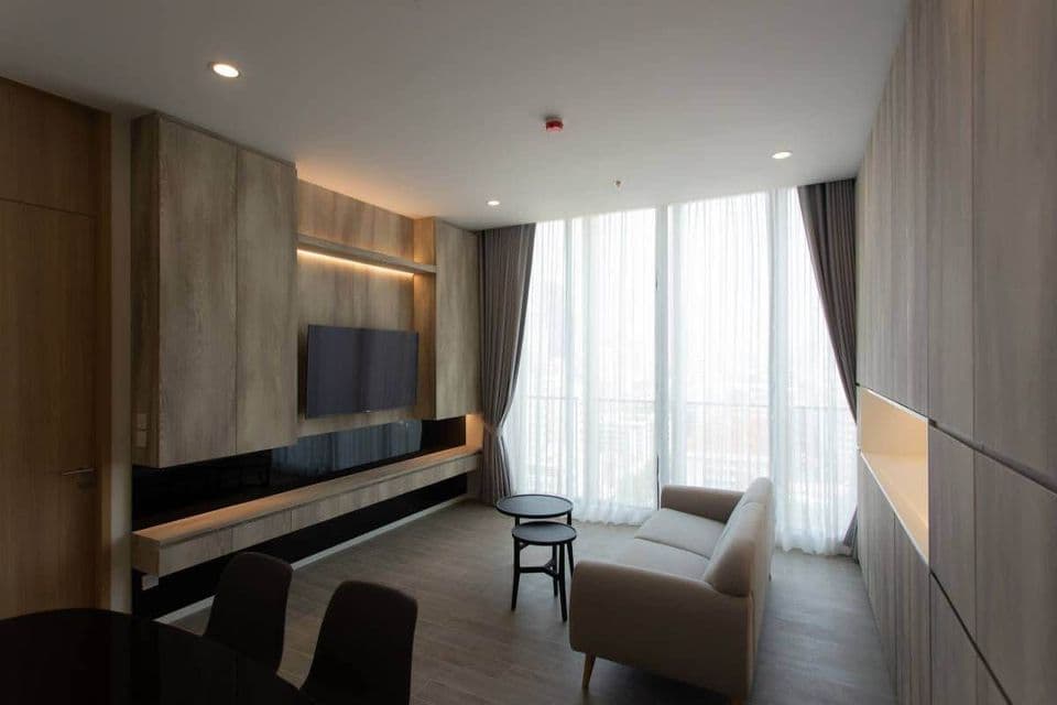 6502 – 136_living_room.jpg