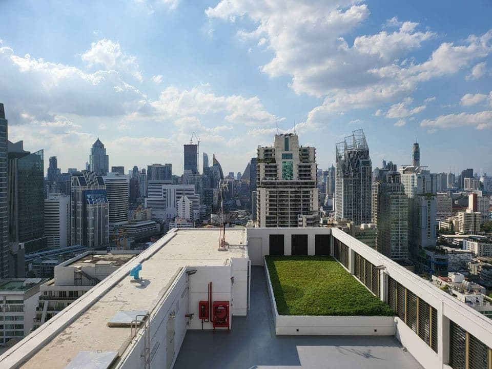 6505 – 622_terrace.jpg