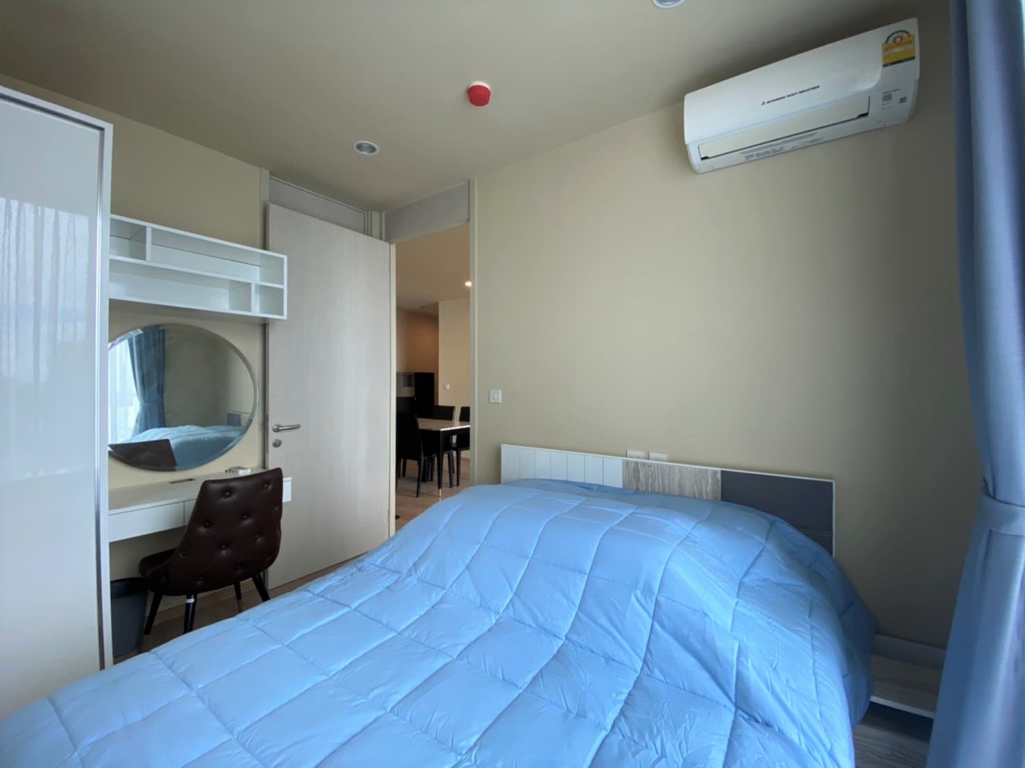 6525 – 284_bedroom.jpg