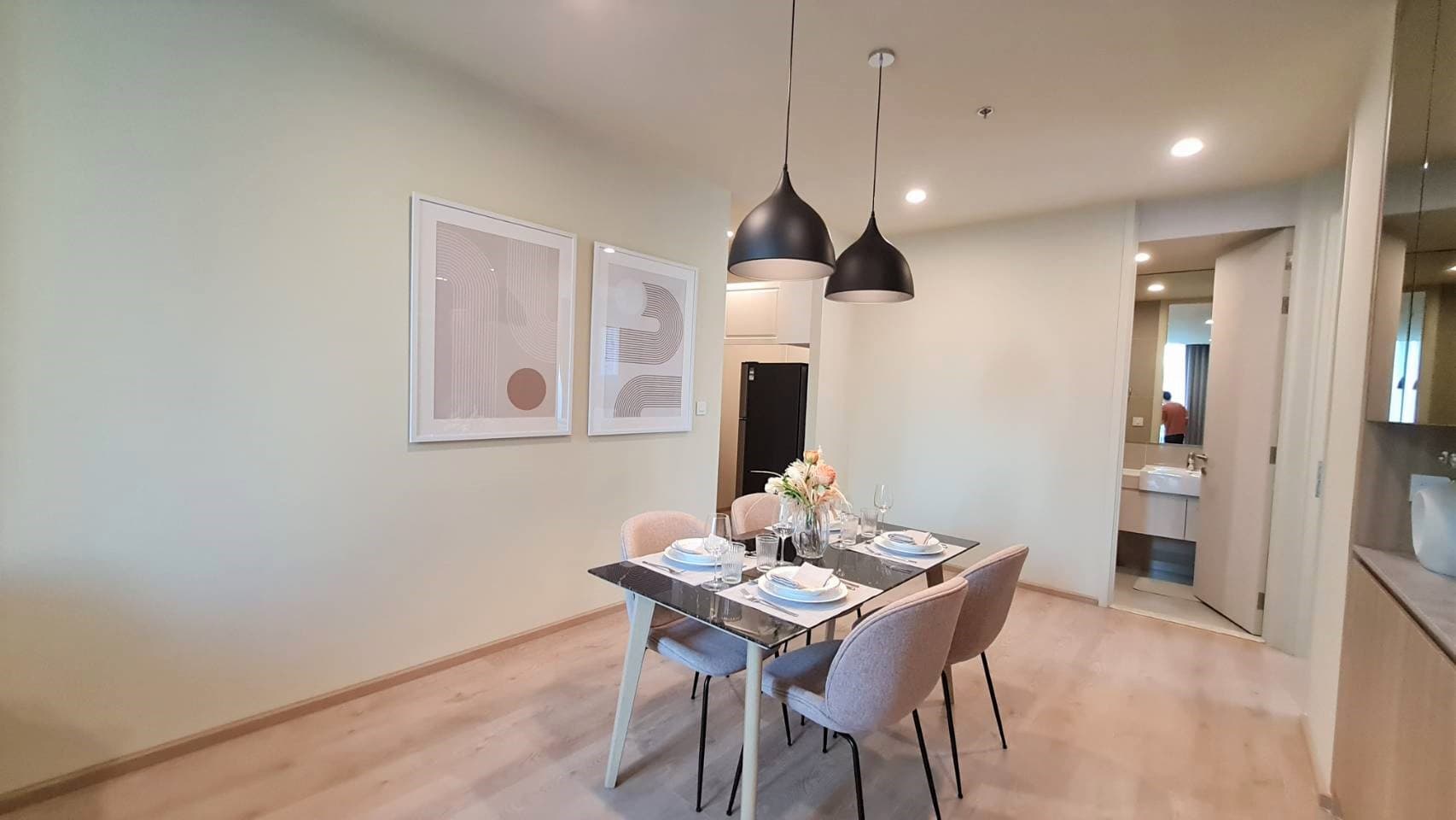 6532 – 412_kitchen.jpg