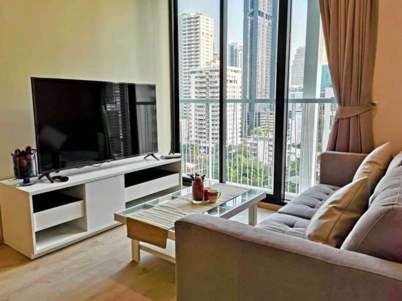 6536 – 133_living_room.jpg