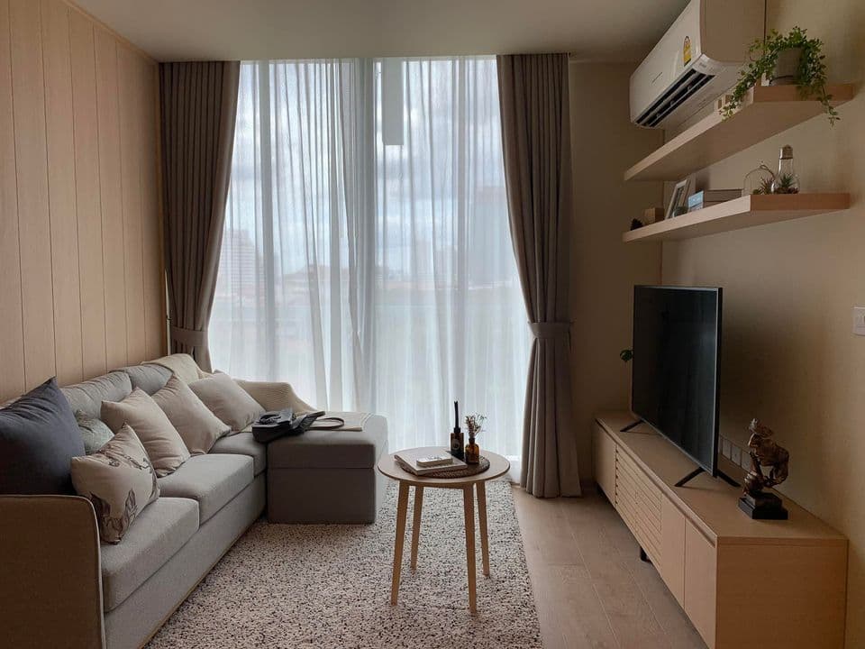6539 – 124_living_room.jpg