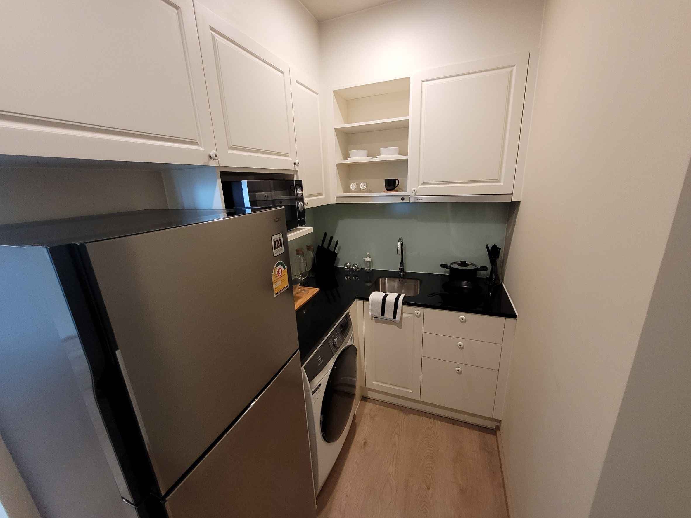 6542 – 408_kitchen.jpg