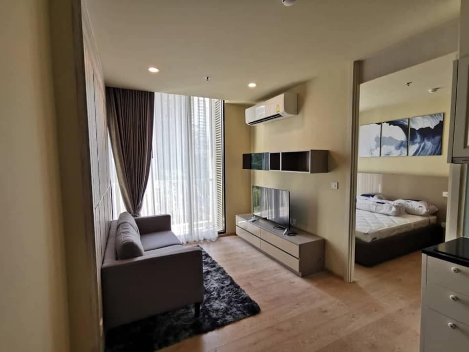 6552 – 1121_living_room.jpg