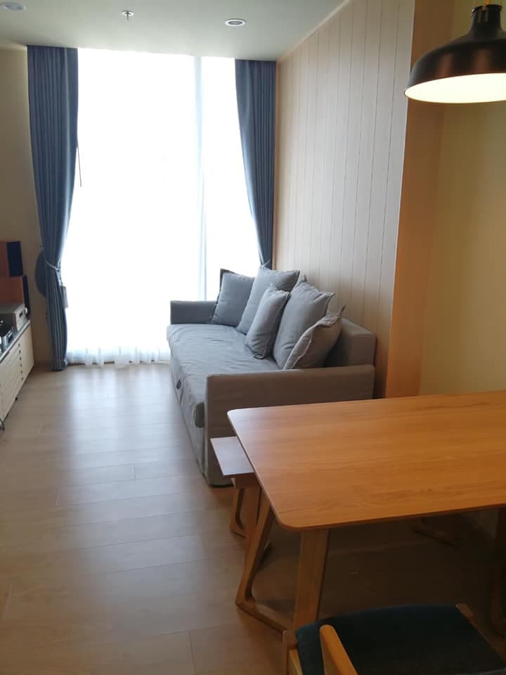 6555 – 110_living_room.jpg