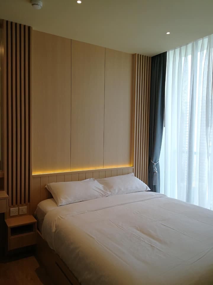 6555 – 209_bedroom.jpg