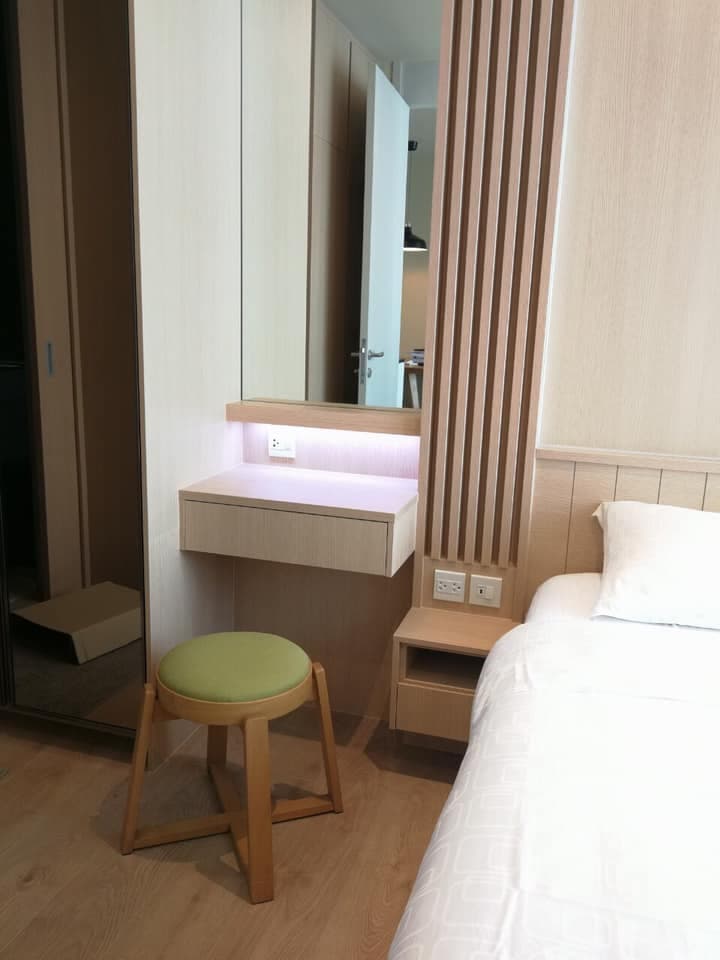 6555 – 228_bedroom.jpg