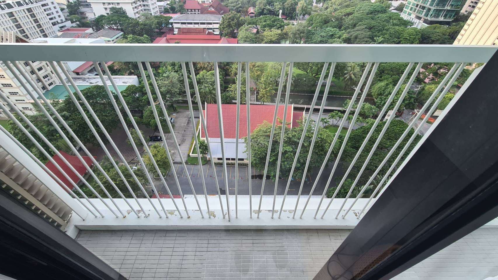 6559 – 630_terrace.jpg