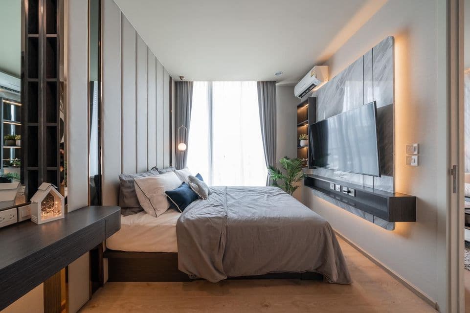 6560 – 202_bedroom.jpg