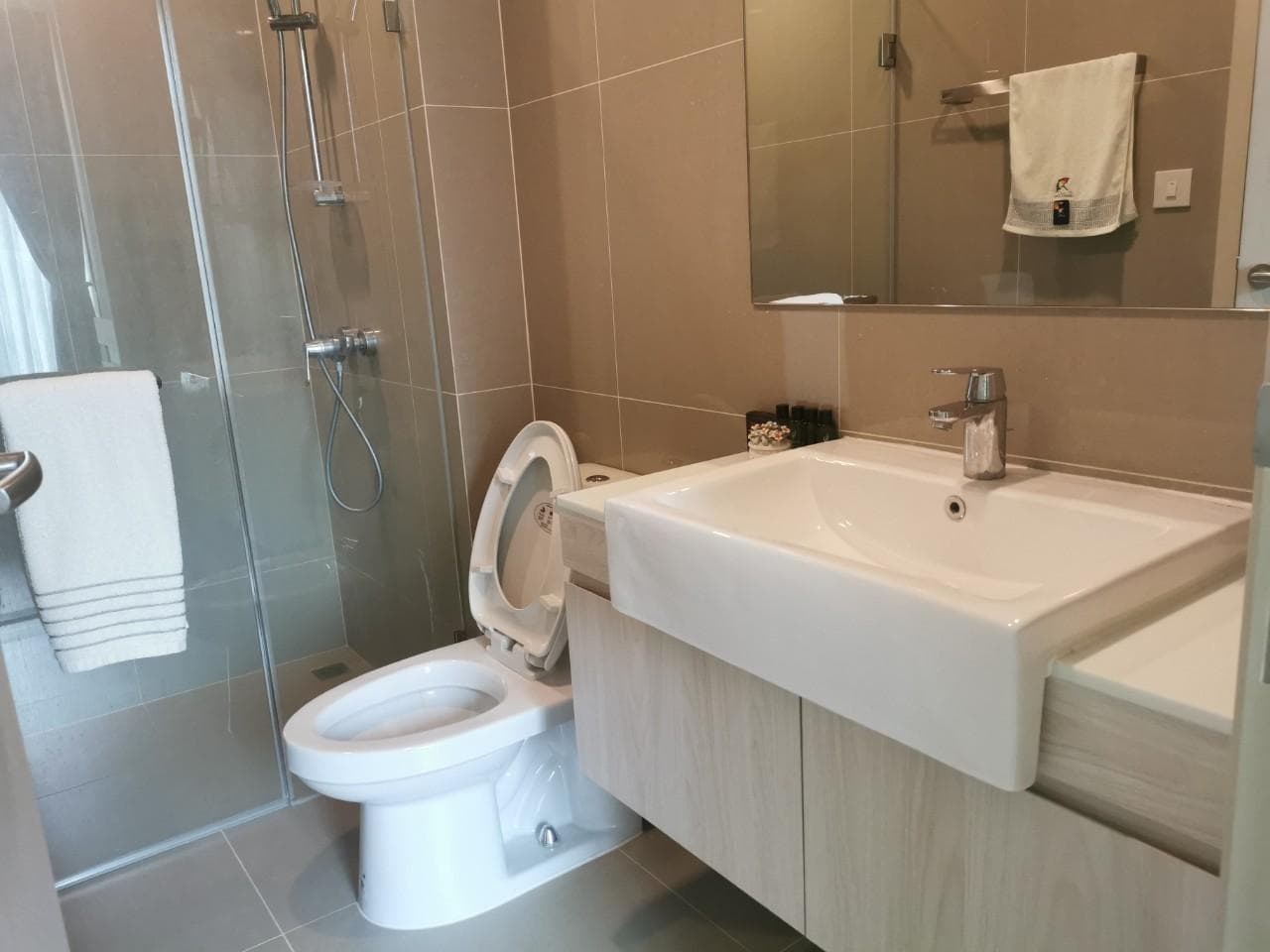 6562 – 339_bathroom.jpg