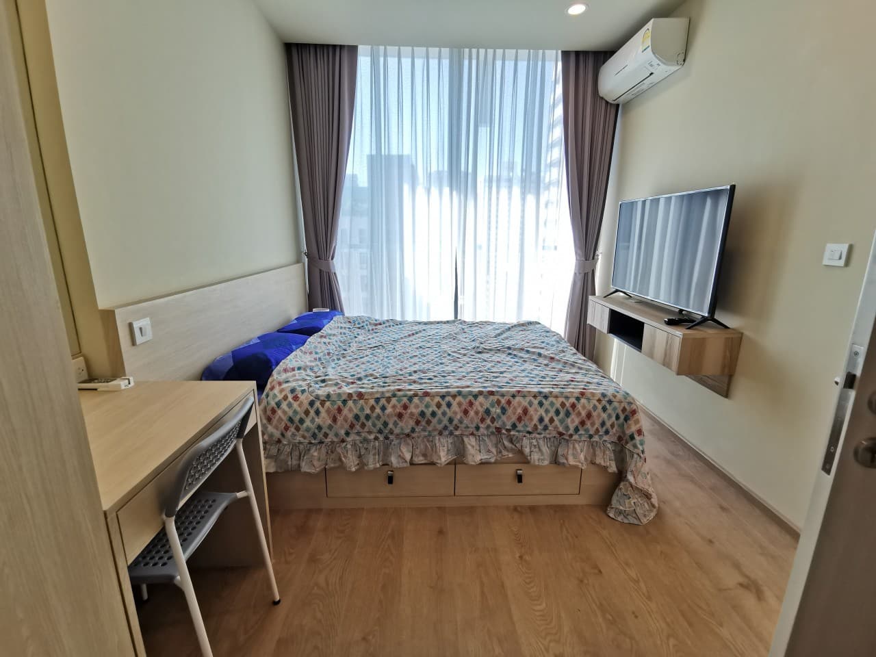 6563 – 281_bedroom.jpg