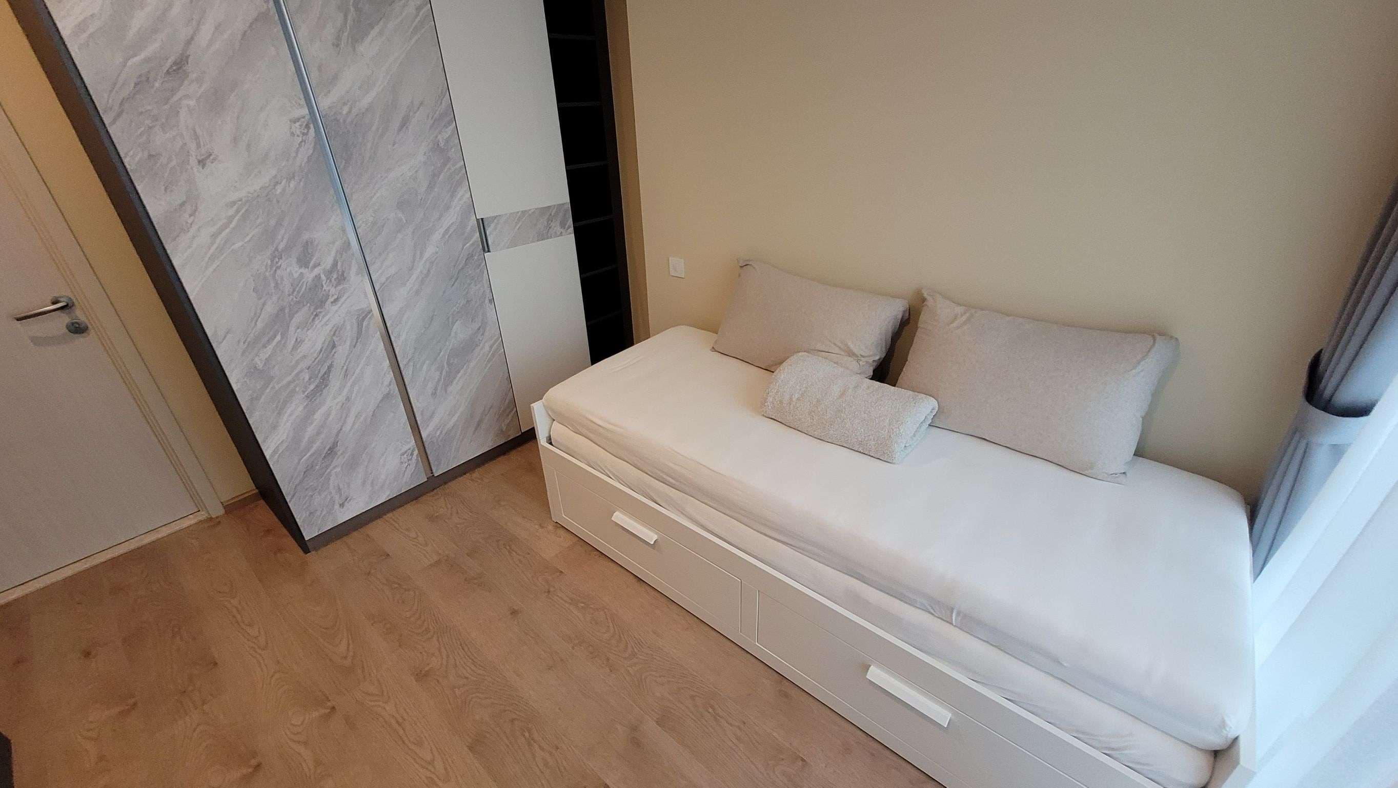 6568 – 292_bedroom.jpg