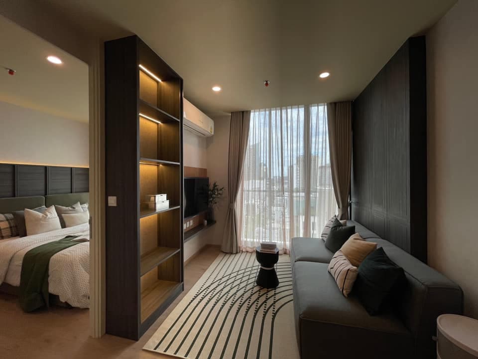 6569 – 1108_living_room.jpg