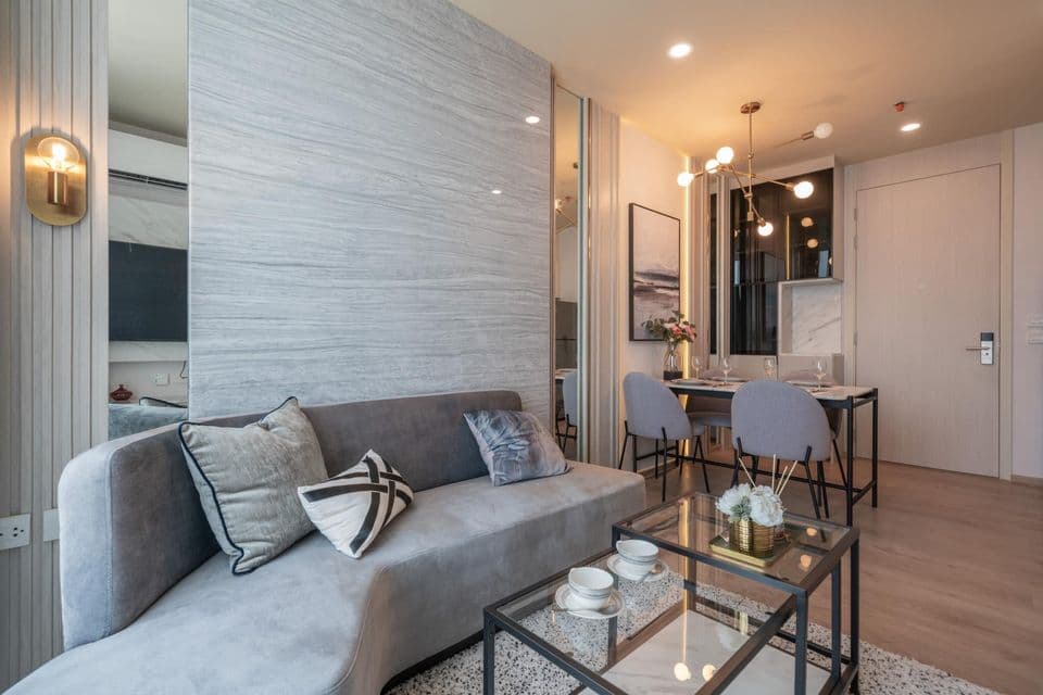 6575 – 1103_living_room.jpg