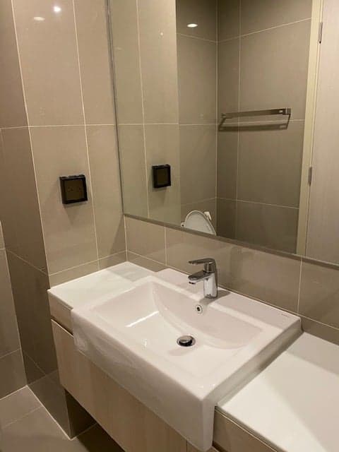 6576 – 312_bathroom.jpg