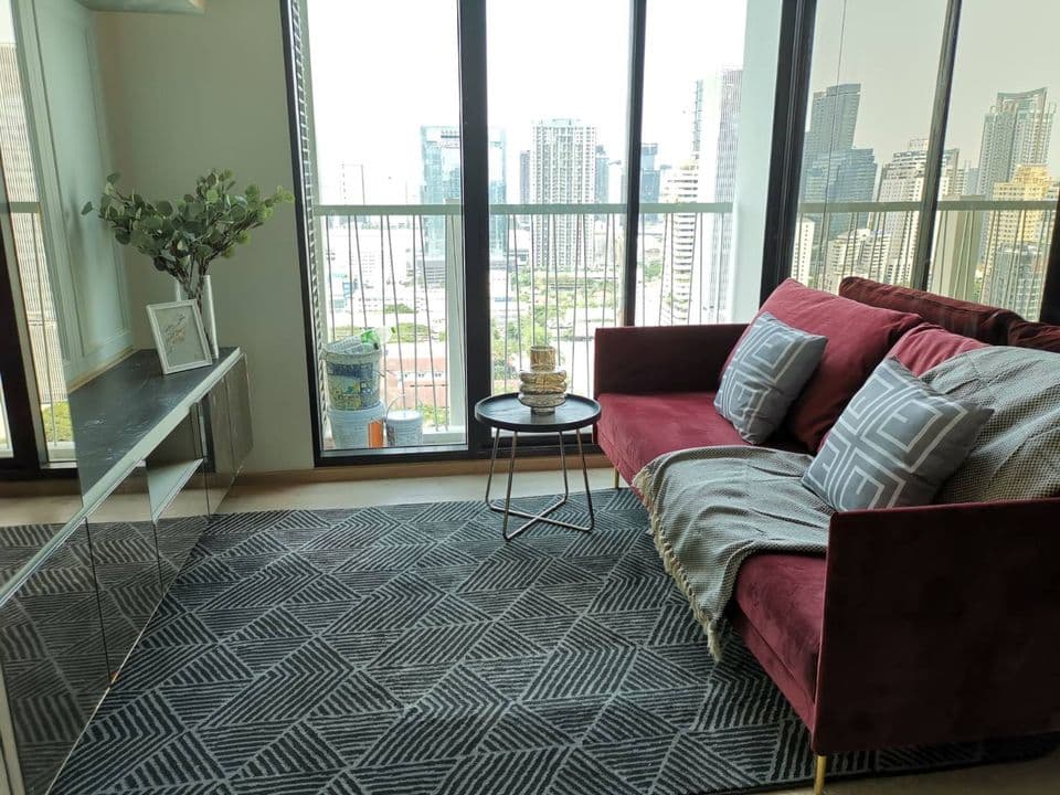 6577 – 162_living_room.jpg