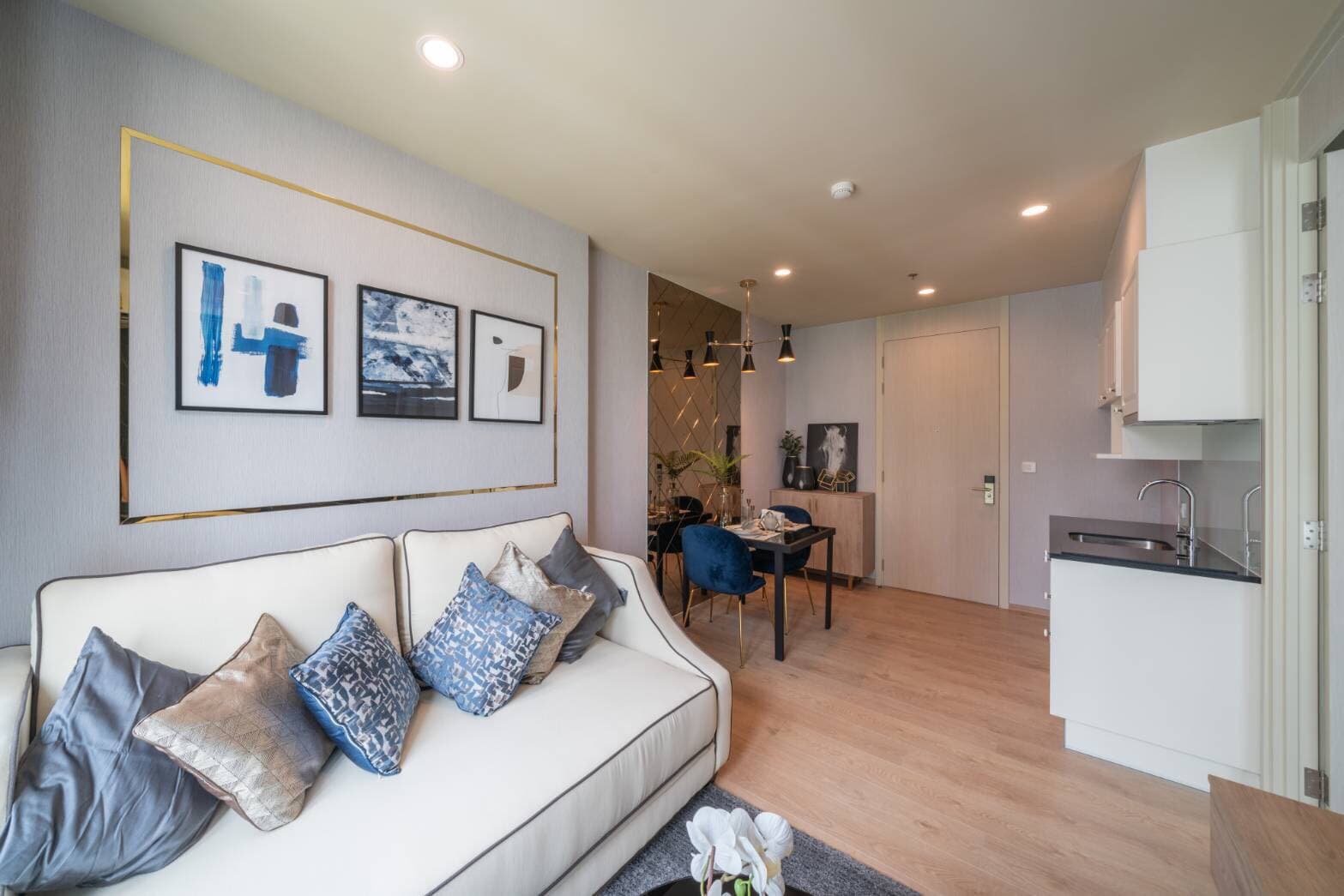 6578 – 101_living_room.jpg