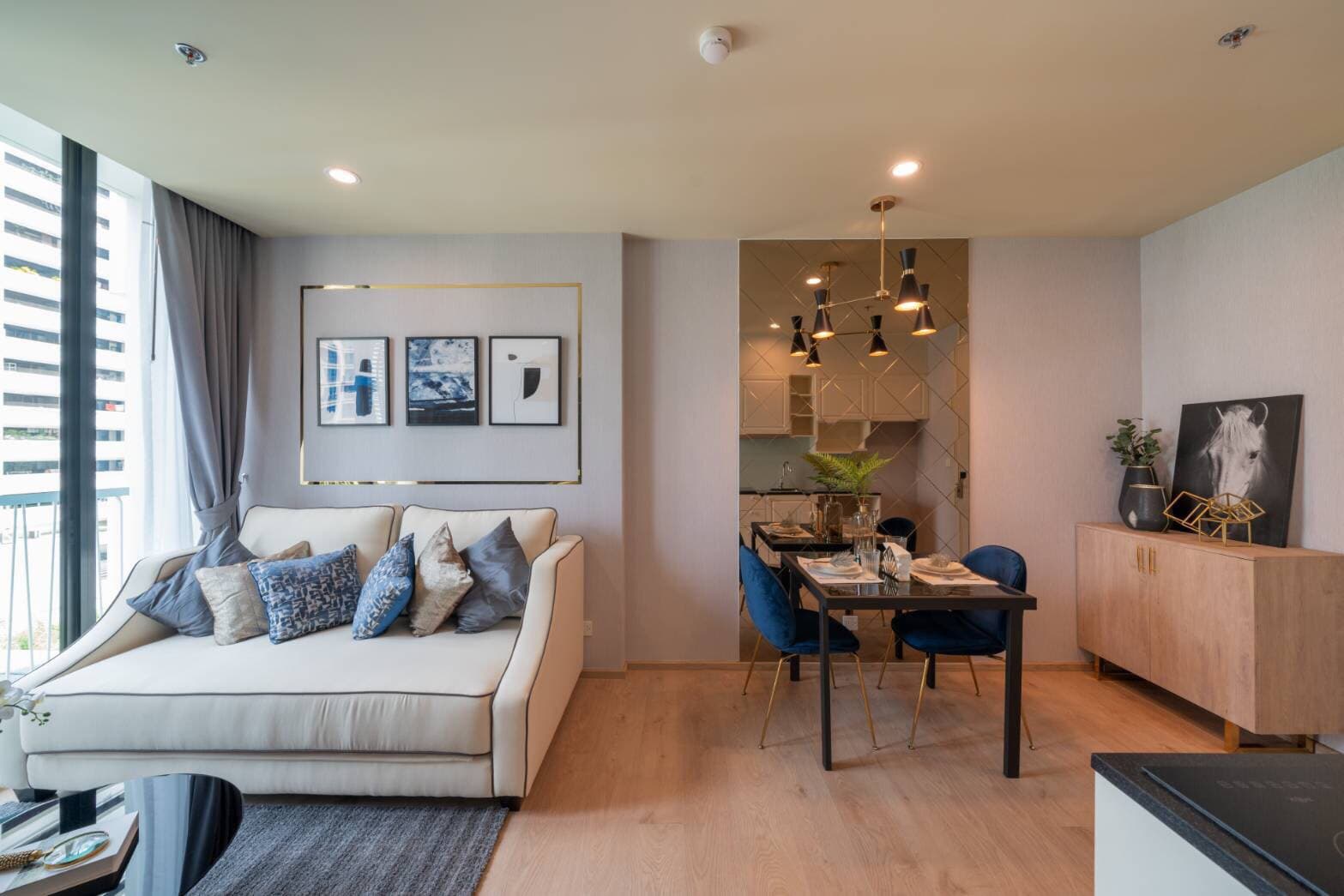 6578 – 1104_living_room.jpg
