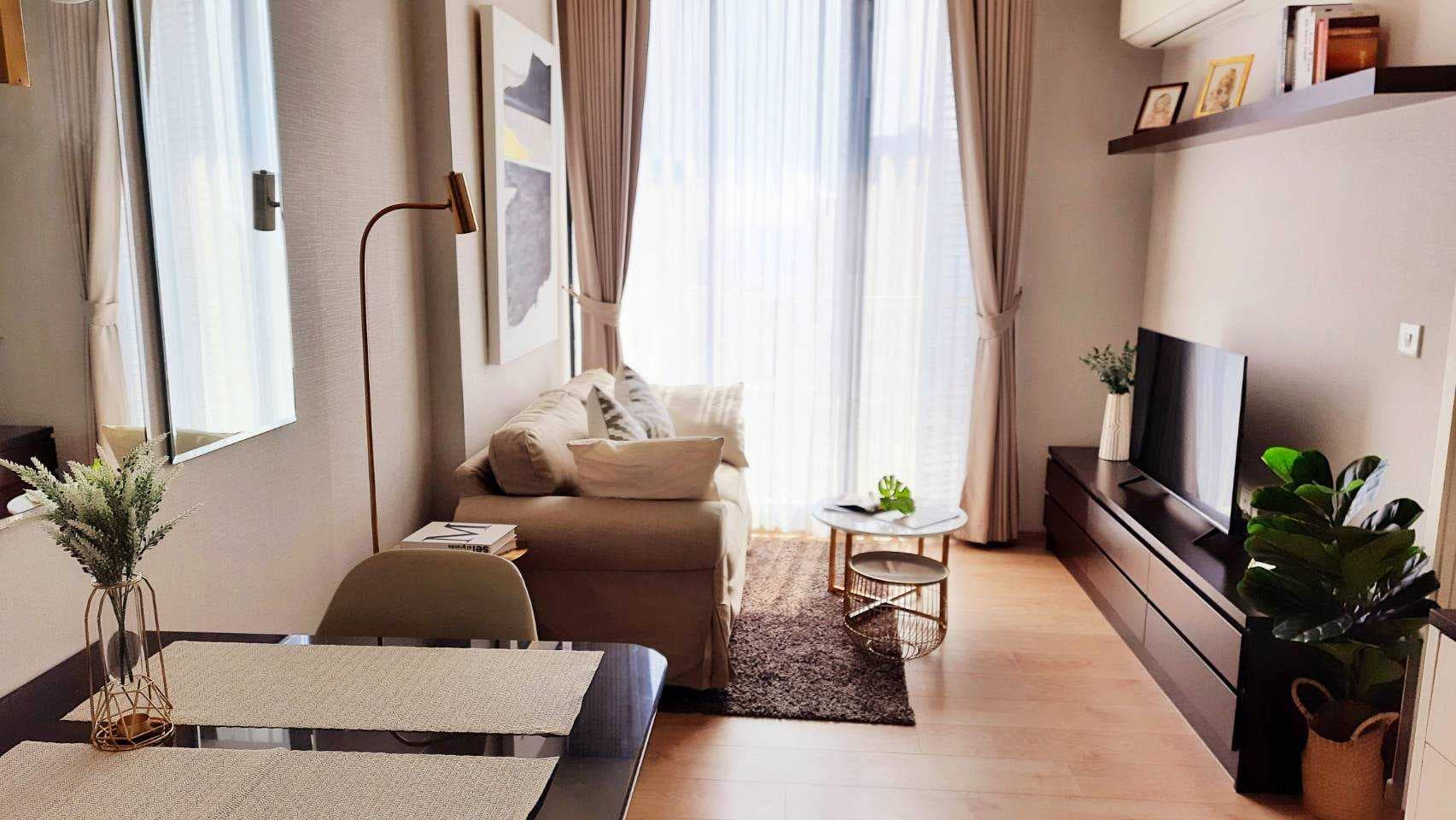 6579 – 122_living_room.jpg