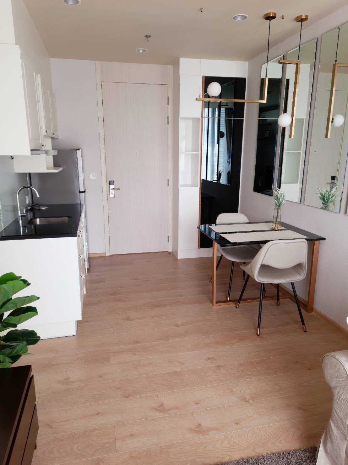 6579 – 123_living_room.jpg