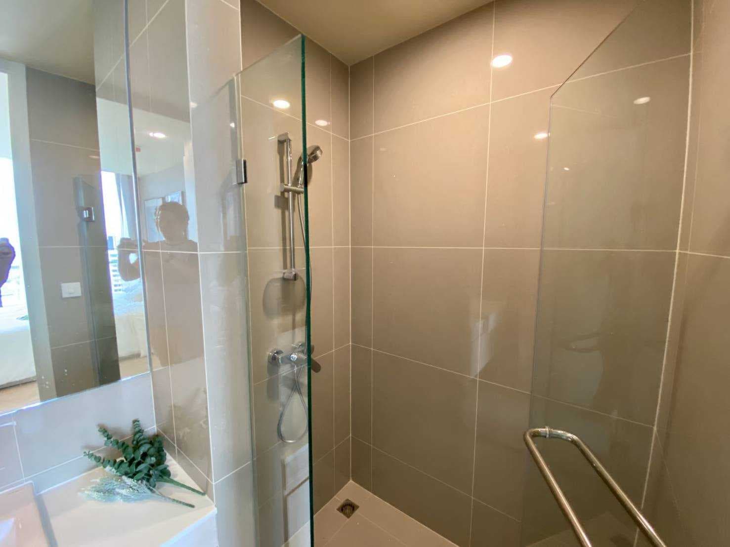 6579 – 342_bathroom.jpg