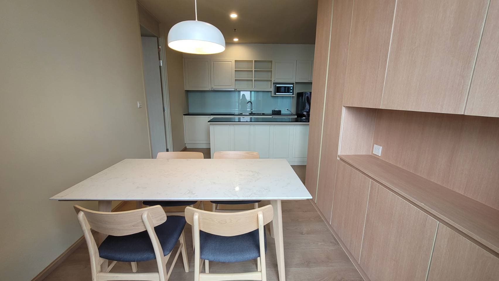 6582 – 424_kitchen.jpg