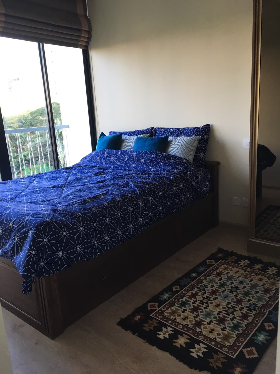 6588 – 220_bedroom.jpg