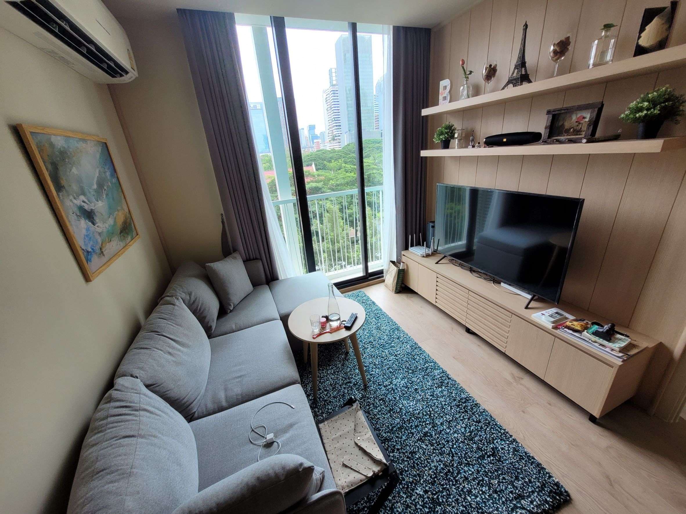 6593 – 104_living_room.jpg